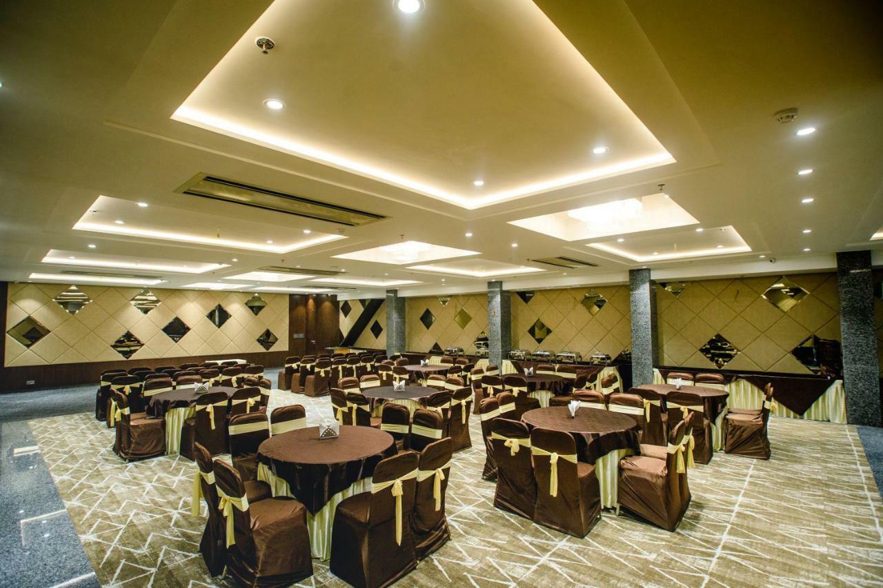 Hotel Ten Square, India 아그라 외부 사진