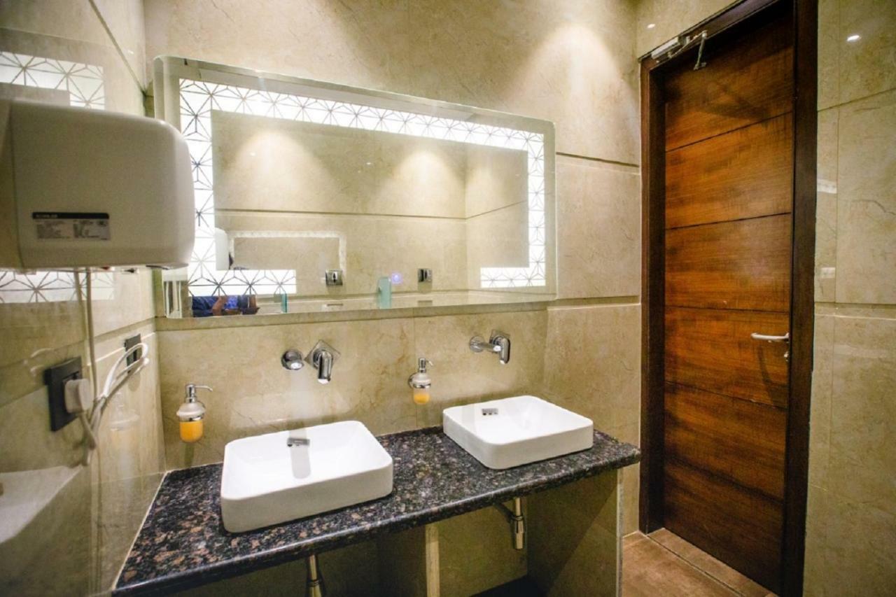 Hotel Ten Square, India 아그라 외부 사진