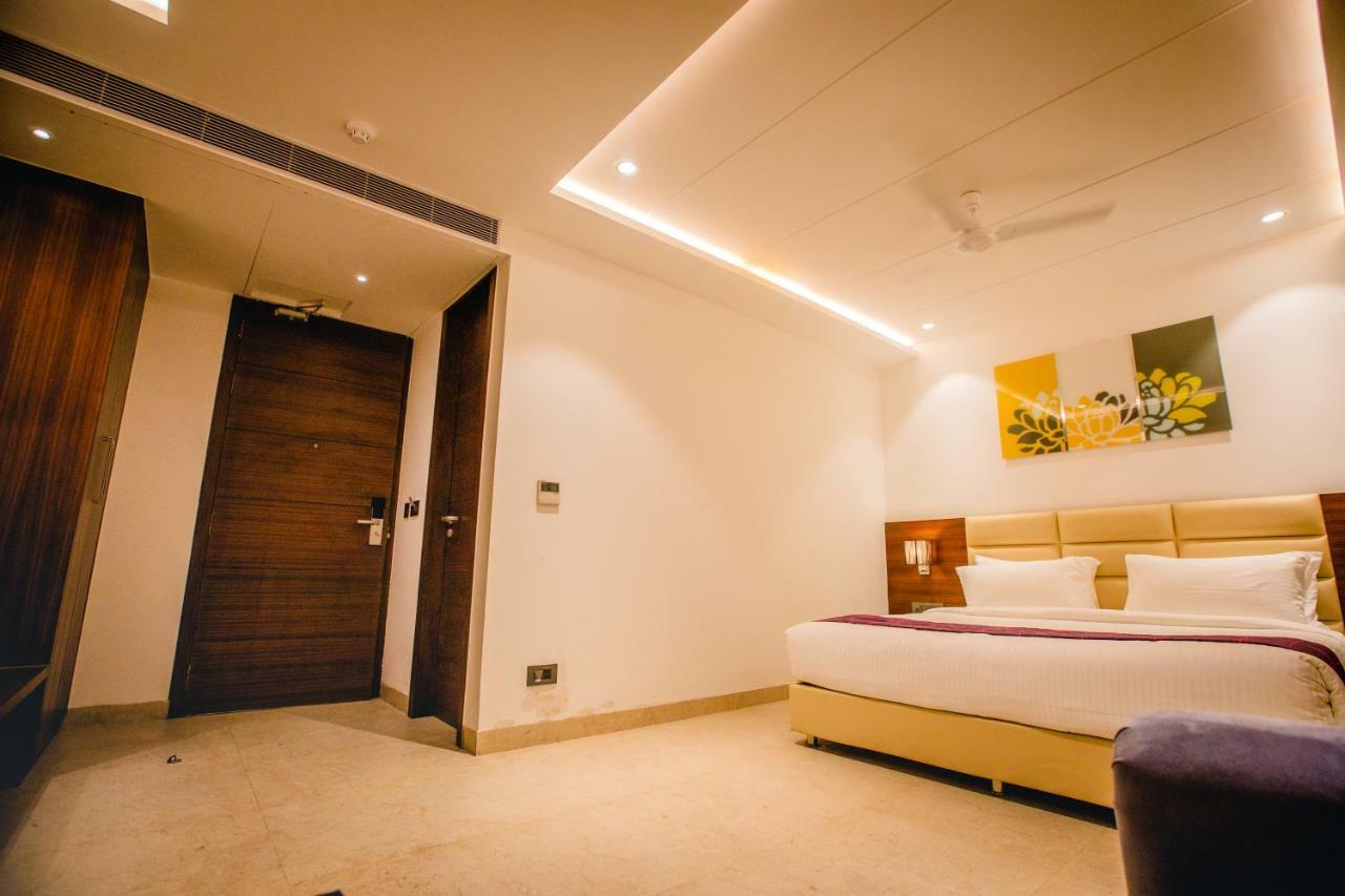 Hotel Ten Square, India 아그라 외부 사진