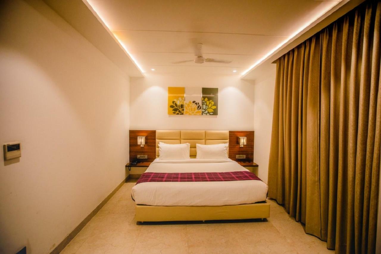 Hotel Ten Square, India 아그라 외부 사진