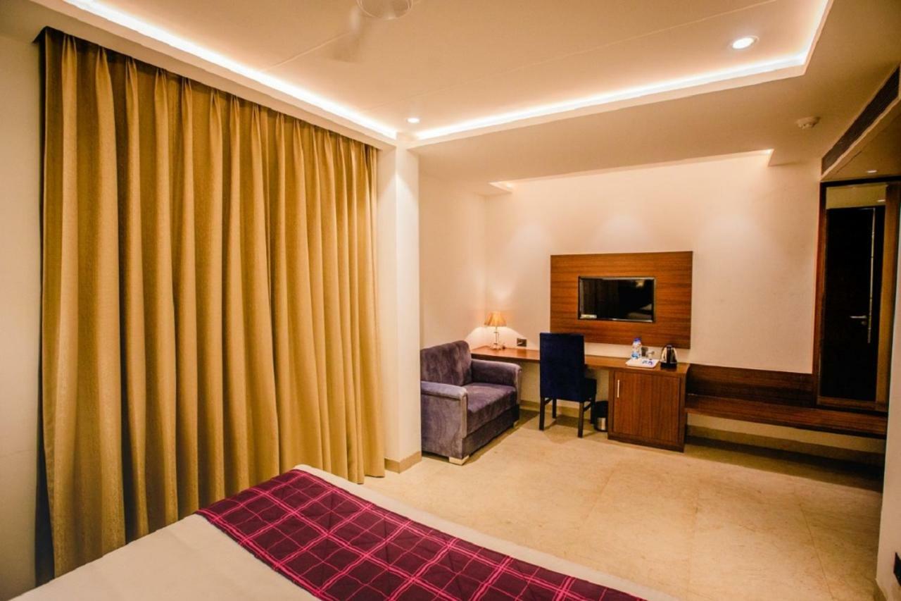 Hotel Ten Square, India 아그라 외부 사진