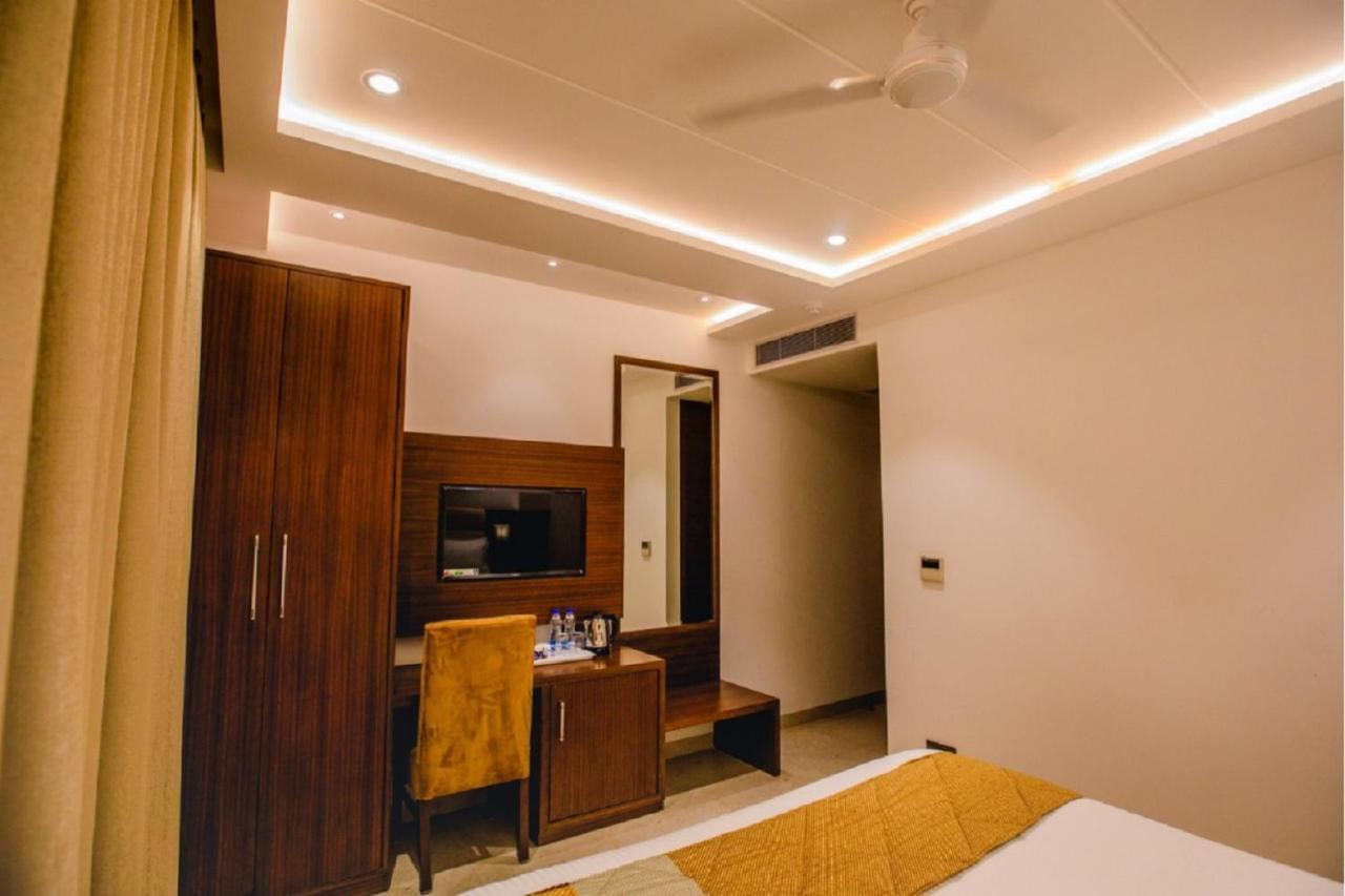 Hotel Ten Square, India 아그라 외부 사진