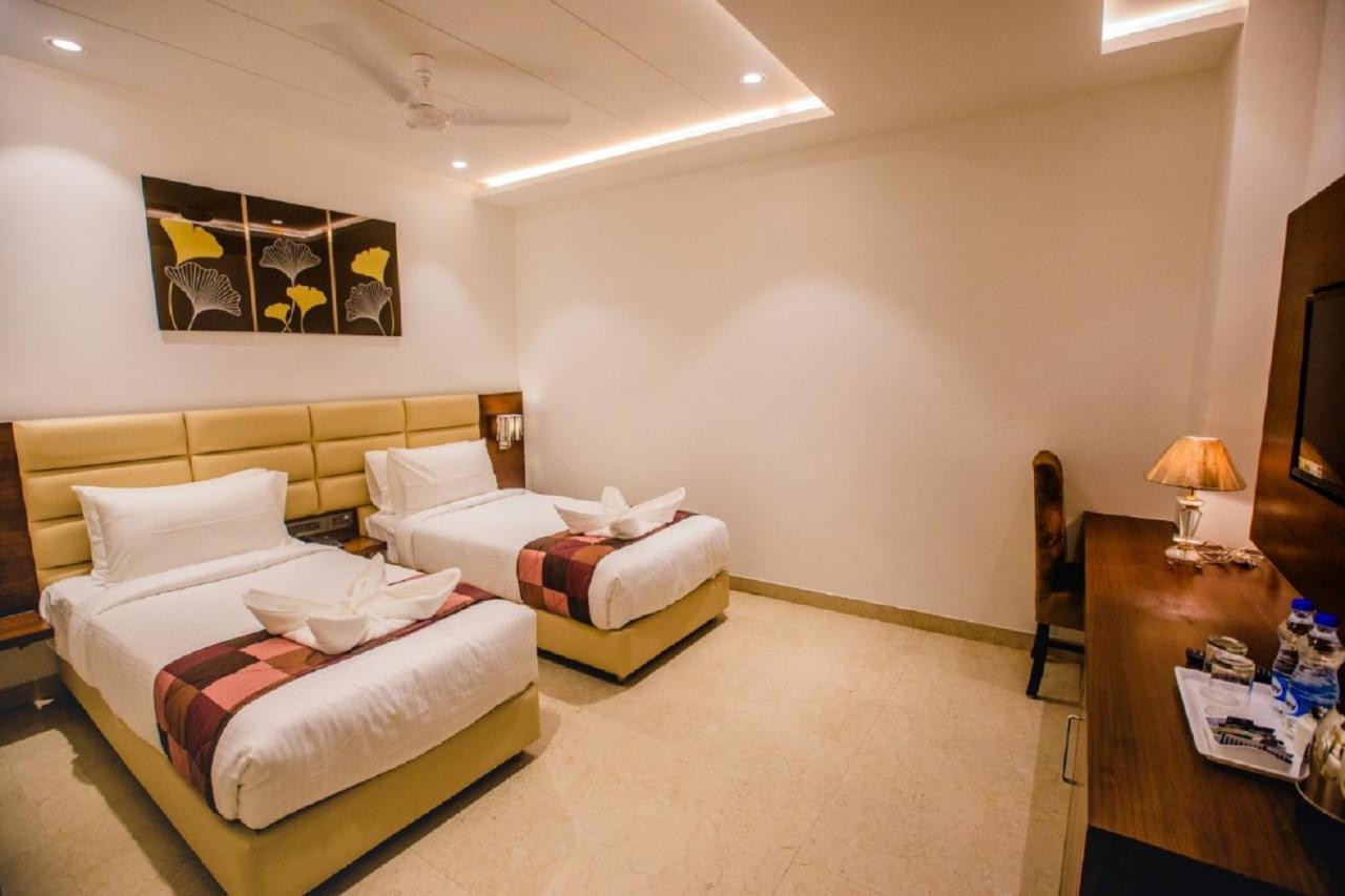 Hotel Ten Square, India 아그라 외부 사진